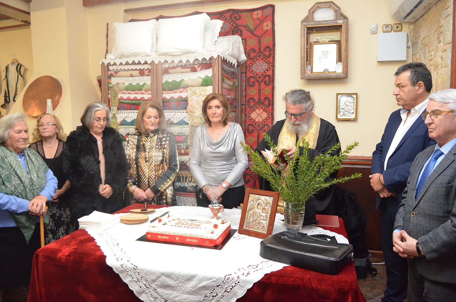 Παράδοση και ζεστή φιλοξενία στην κοπή της βασιλόπιτας από τη ΦΥΛΑΣΙΑ (βίντεο)