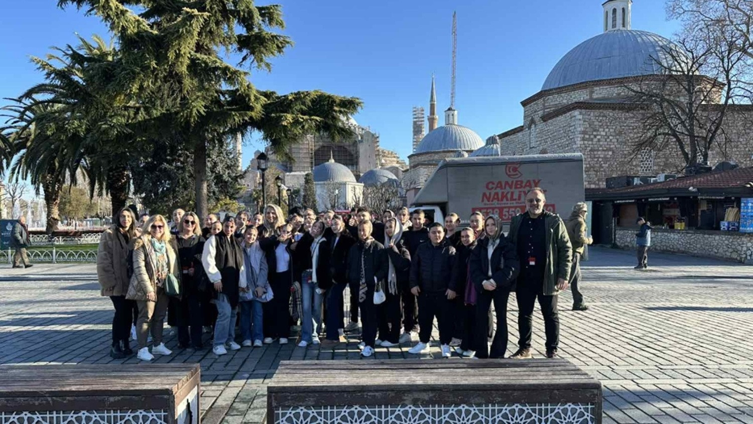 8ο Γυμνάσιο Αχαρνών: Βρέθηκε στην Κωνσταντινούπολη με 28μελή χορευτική ομάδα