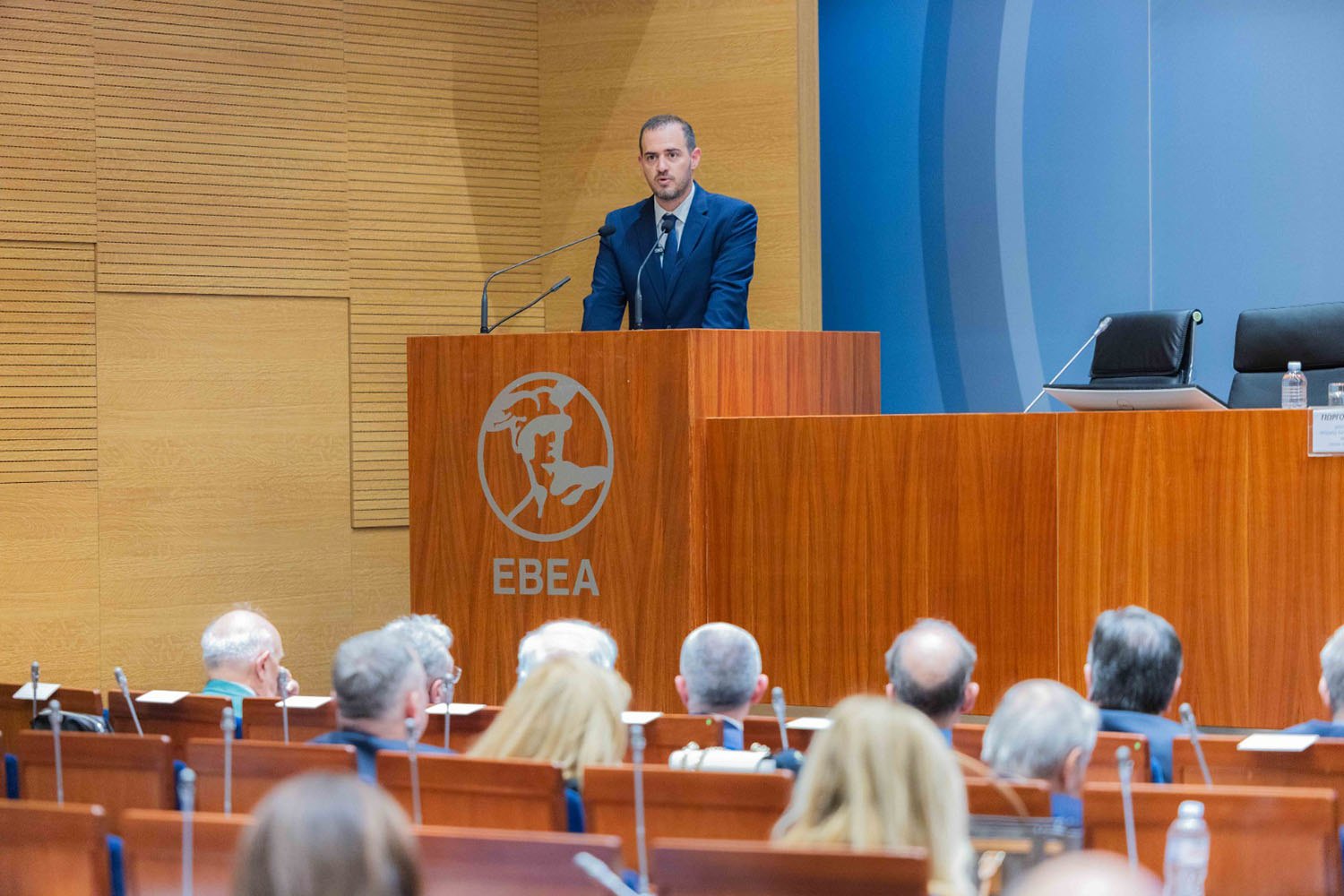 Γιώργος Κώτσηρας: “Θέλουμε να ενισχύσουμε παραπάνω την επιχειρηματικότητα” – Τι είπε σε συνέδριο του ΕΒΕΑ