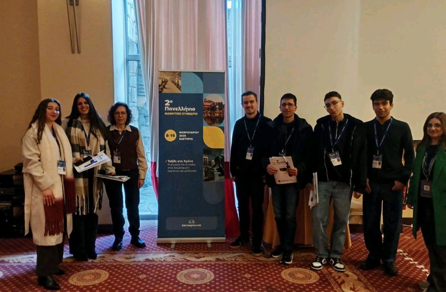 Πανελλήνιες διακρίσεις για το 2ο ΓΕΛ και το 4ο Γυμνάσιο Πετρούπολης