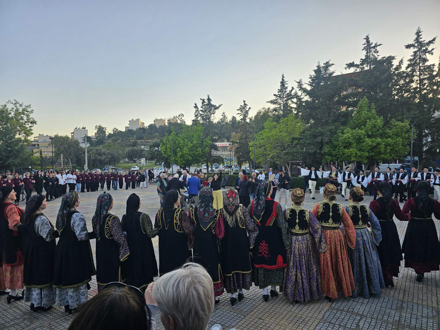Τον δικό του “Καγκελάρη” αναβίωσε με επιτυχία και φέτος ο Σύλλογος Ηπειρωτών Ζεφυρίου