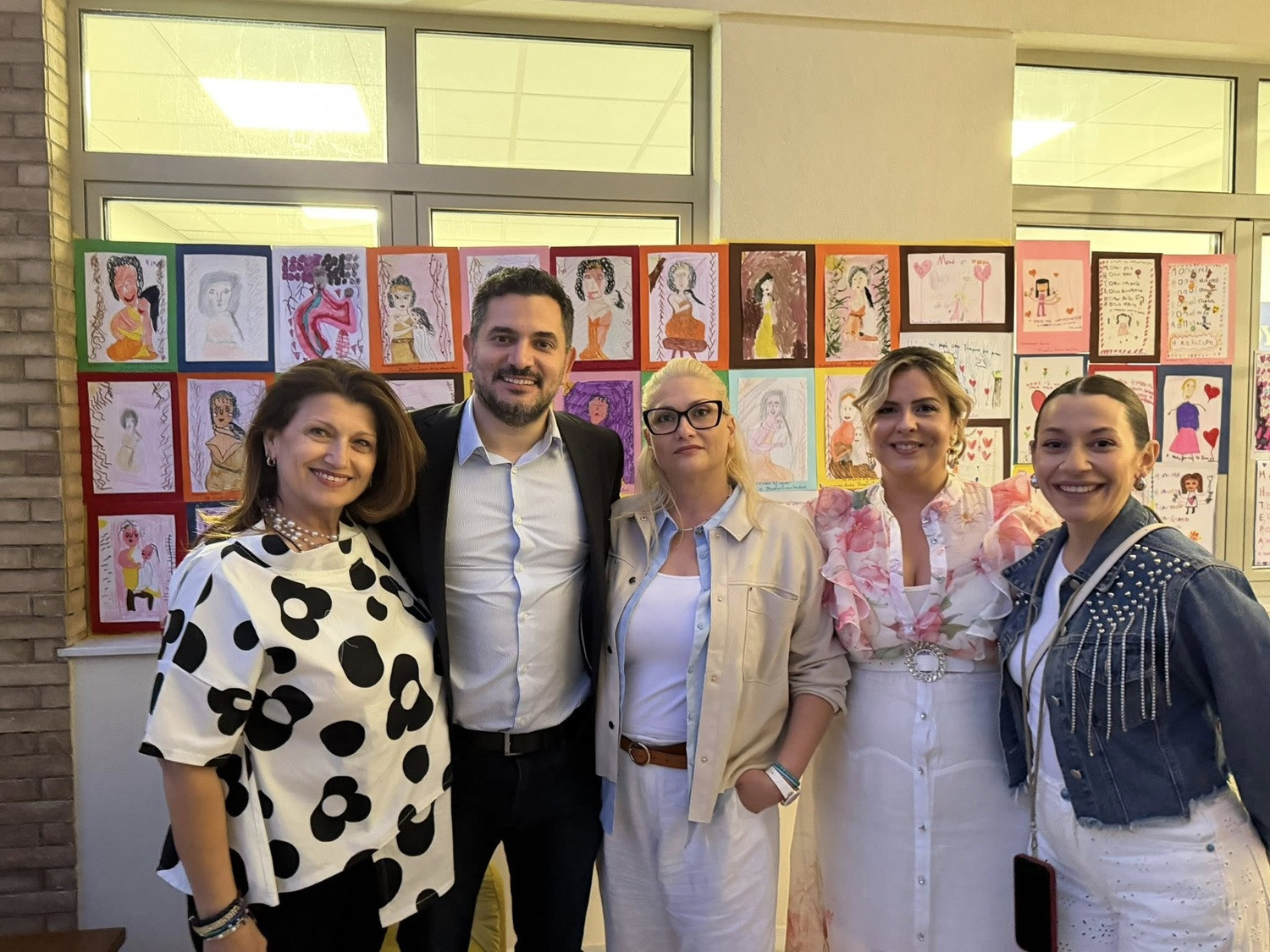Ο Δήμος Αγίων Αναργύρων-Καματερού δεν ξέχασε ούτε φέτος τη Γιορτή της Μητέρας-Ανέδειξε την αγνή αγάπη και την προσφορά