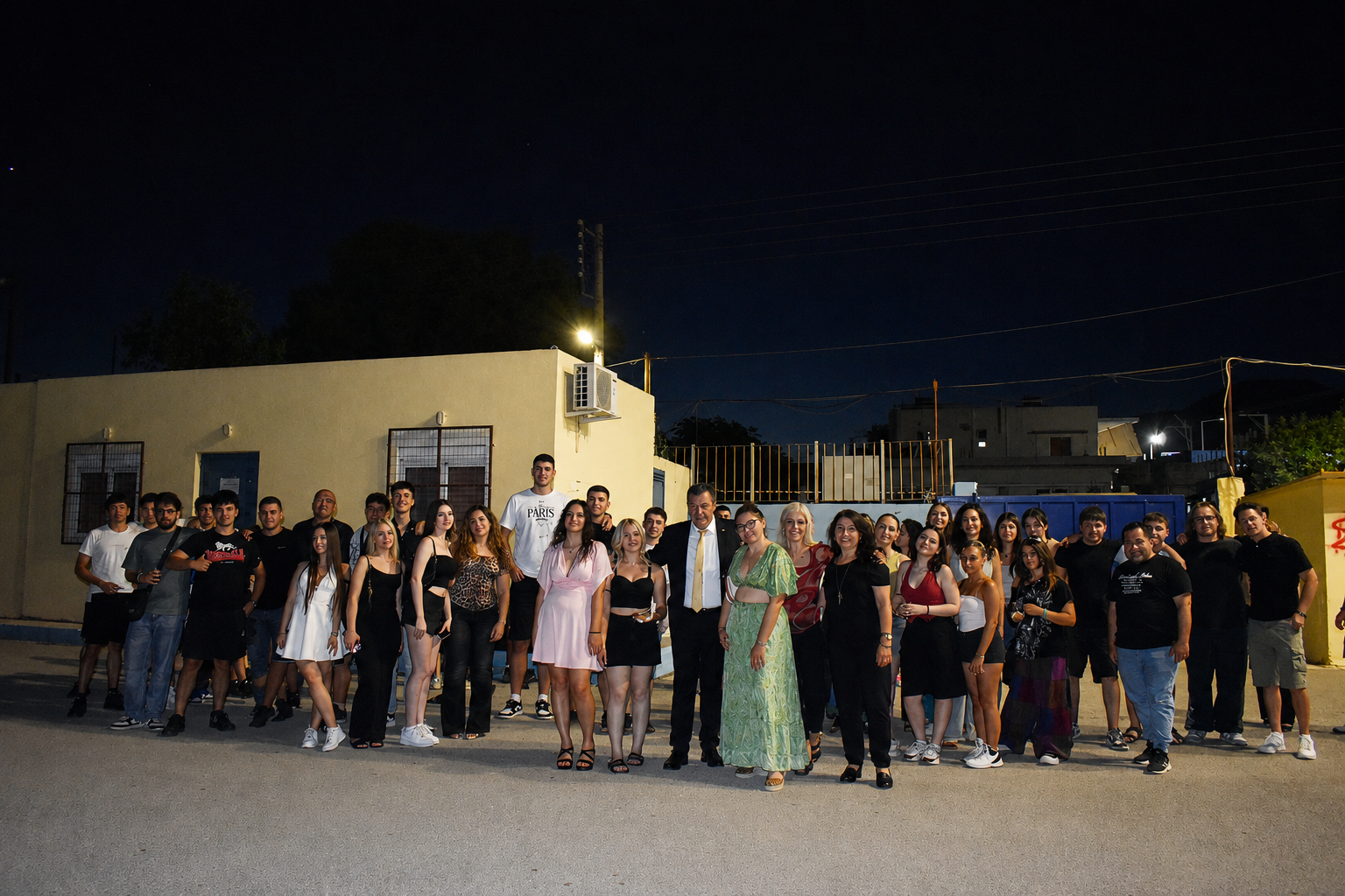 Παρών στο καλοκαιρινό πάρτι των μαθητών στο 3ο ΓΕΛ Άνω Λιοσίων ο Χρήστος Παππούς