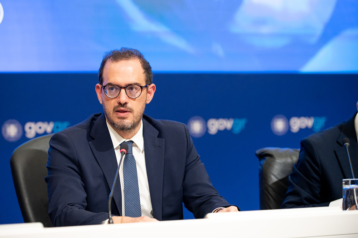 Νέες νομοθετικές παρεμβάσεις για την ενίσχυση της οδικής ασφάλειας προανήγγειλε ο Γιώργος Κώτσηρας
