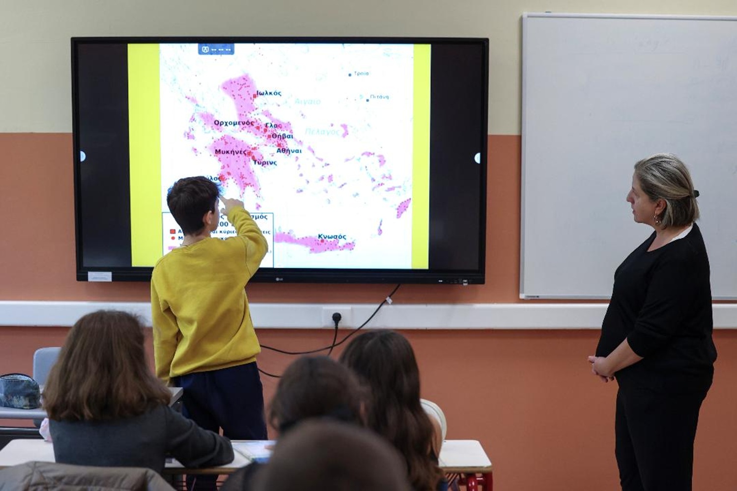 Ξεκίνησε η διαδικασία υποβολής αιτήσεων απόσπασης 1 έτους μόνιμων εκπαιδευτικών στα Δημόσια Ωνάσεια Σχολεία για το σχολικό έτος 2026-2027