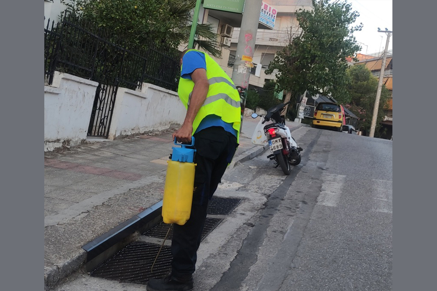 Δήμος Πετρούπολης: Συνεχείς ψεκασμοί για την καταπολέμηση των κουνουπιών – Μέτρα προστασίας για τους πολίτες