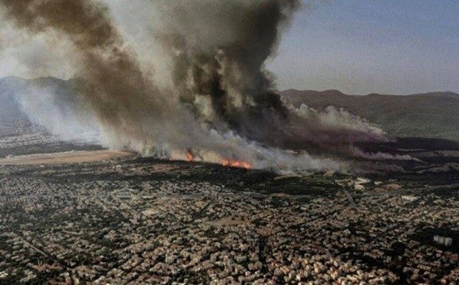 Πέντε χρόνια από την καταστροφική πυρκαγιά στη Βαρυμπόμπη – Η φωτιά που άλλαξε για πάντα την Πάρνηθα