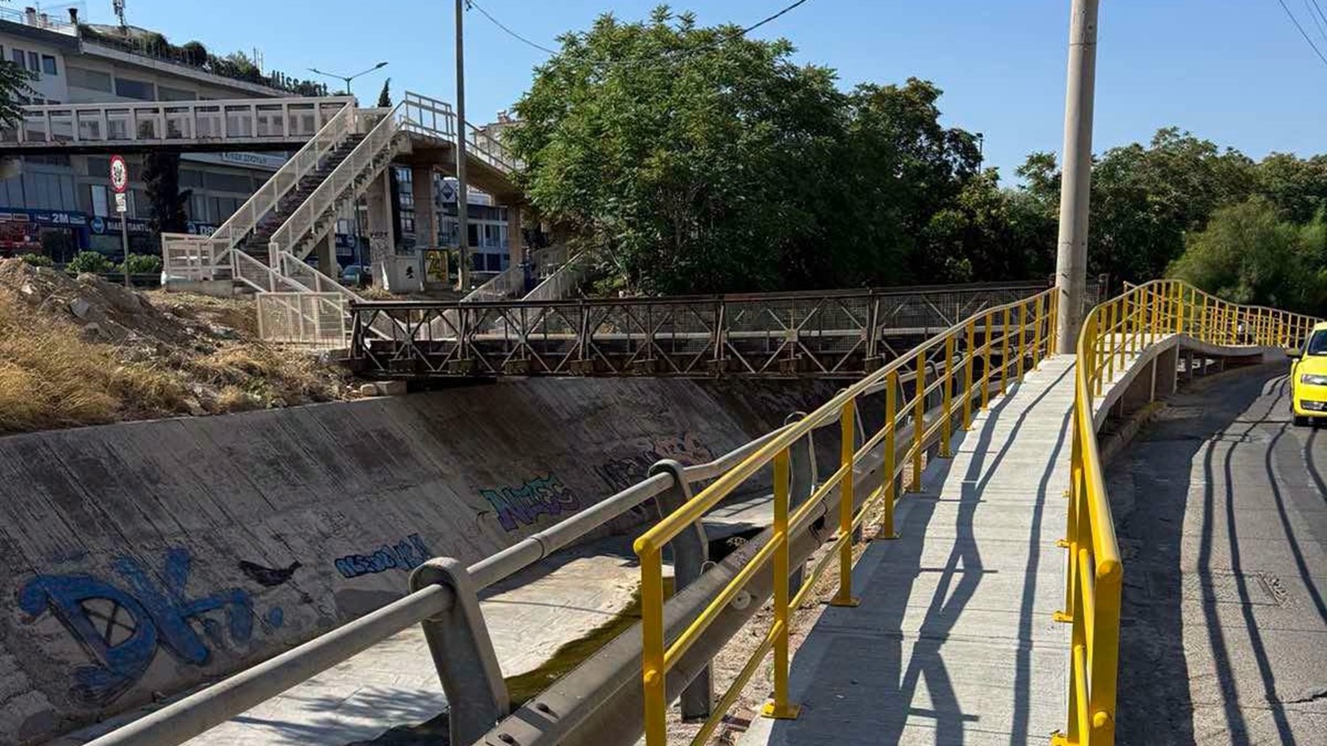 Άγιοι Ανάργυροι: Παραδίδεται η νέα πεζογέφυρα Φλαβιανών – Τέλος σε εκκρεμότητα 11 ετών