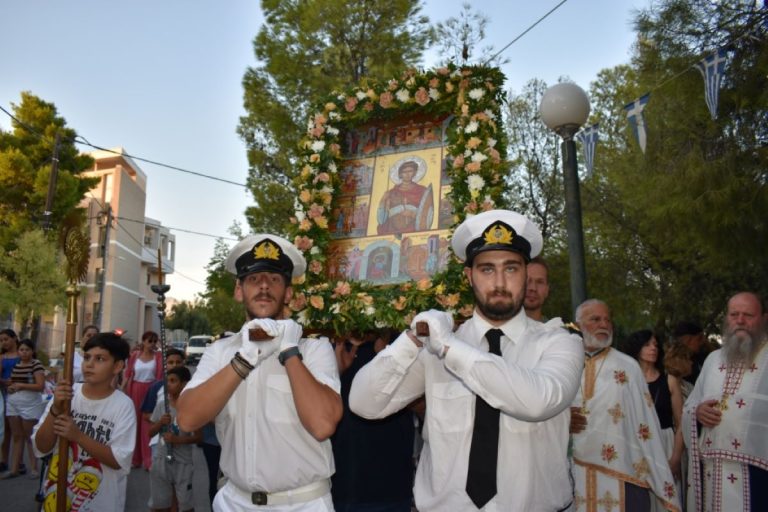 Ζεφύρι: Με λαμπρότητα και κατάνυξη δεκάδες πιστοί γιόρτασαν τον Άγιο Φανούριο