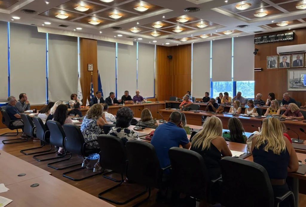 Αχαρνές: Η επόμενη μέρα στα σχολεία επί τάπητος – Συνάντηση Δήμου και διευθυντών μετά την κατάργηση των Σχολικών Επιτροπών